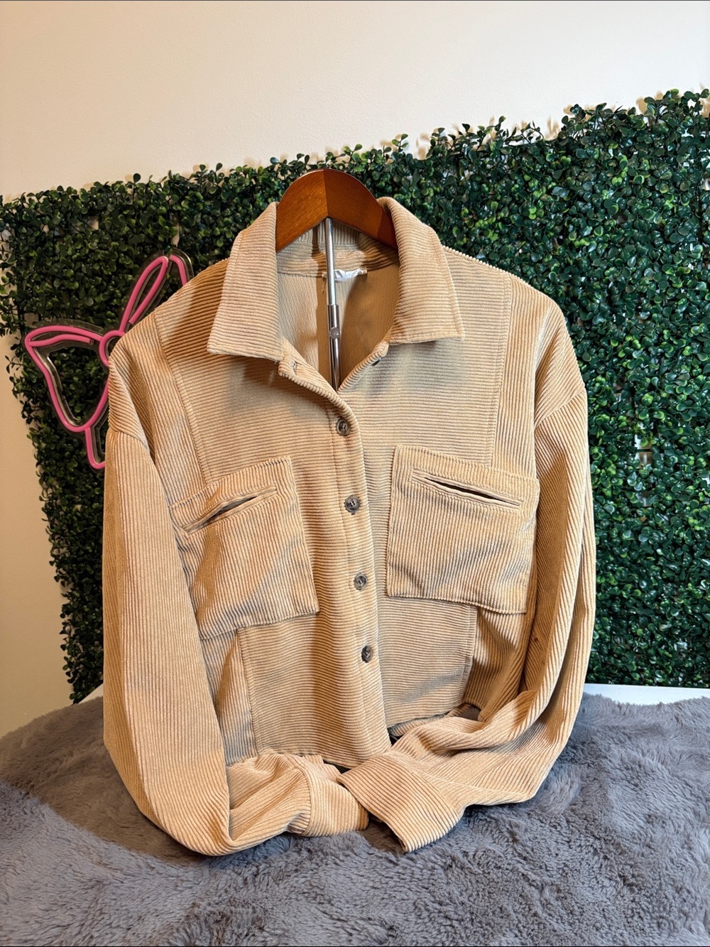 Blu Pepper Beige Corduroy Shacket Size Medium